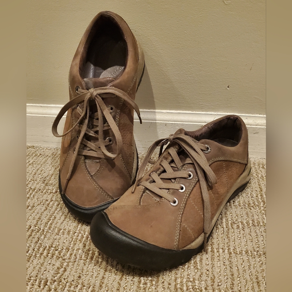 Keen Womens Presidio Size 8 Lace Up Shoe
